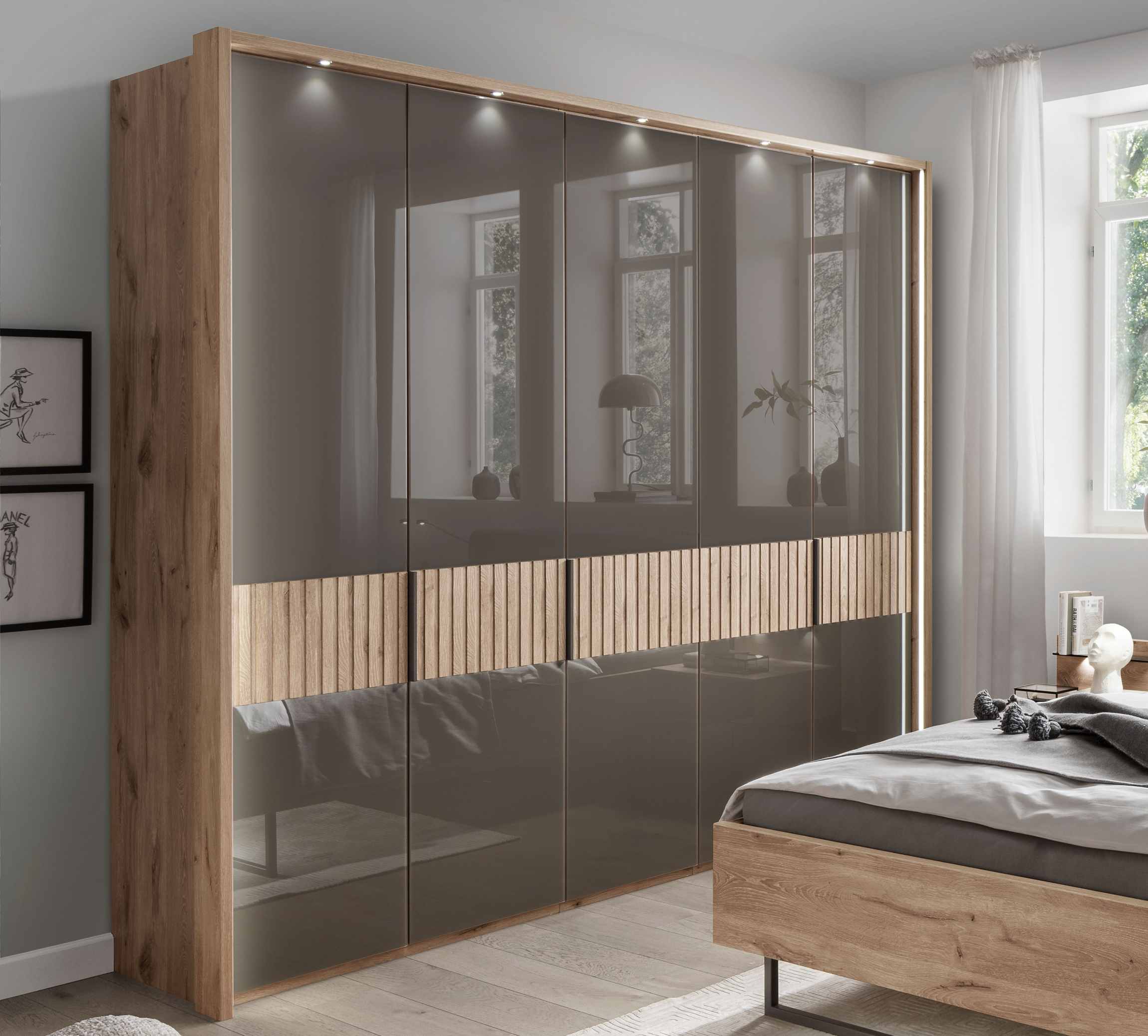 Kleiderschrank Ventura mit Glasfront, günstig