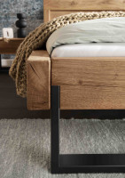 Vorschau: Balkenbett 817 Variante 1 in Wildeiche massiv geölt Vorschau: Balkenbett 817 Variante 1 in Wildeiche massiv geölt