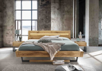 Balkenbett 817 Variante 2 in Wildeiche massiv geölt Balkenbett 817 Variante 2 in Wildeiche massiv geölt