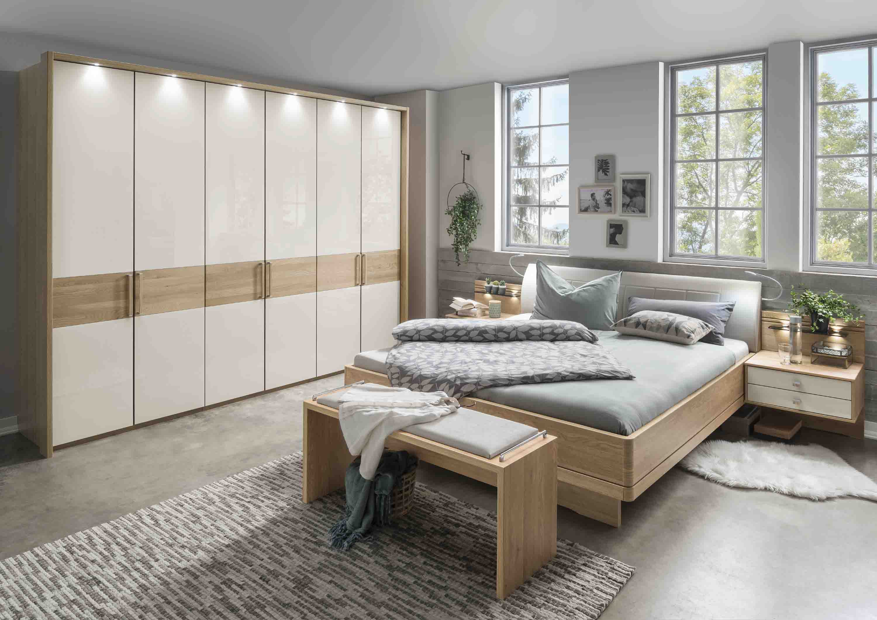 Schlafzimmer Kiruna in Eiche teilmassiv günstig, Wiemann | Massiva