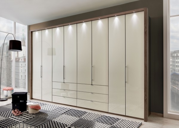 Kleiderschrank Loft 8-türig Trüffeleiche Magnolie+ Passepartout