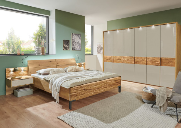Schlafzimmer Cordoba mit Holzkopfteil