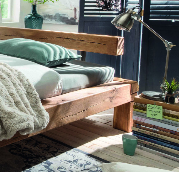 Schlafzimmer Trondheim in Wildeiche massiv geölt, günstig | Massiva